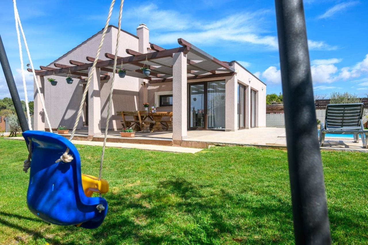 Bobo Family House With Pool Villa Vodnjan Exterior photo
