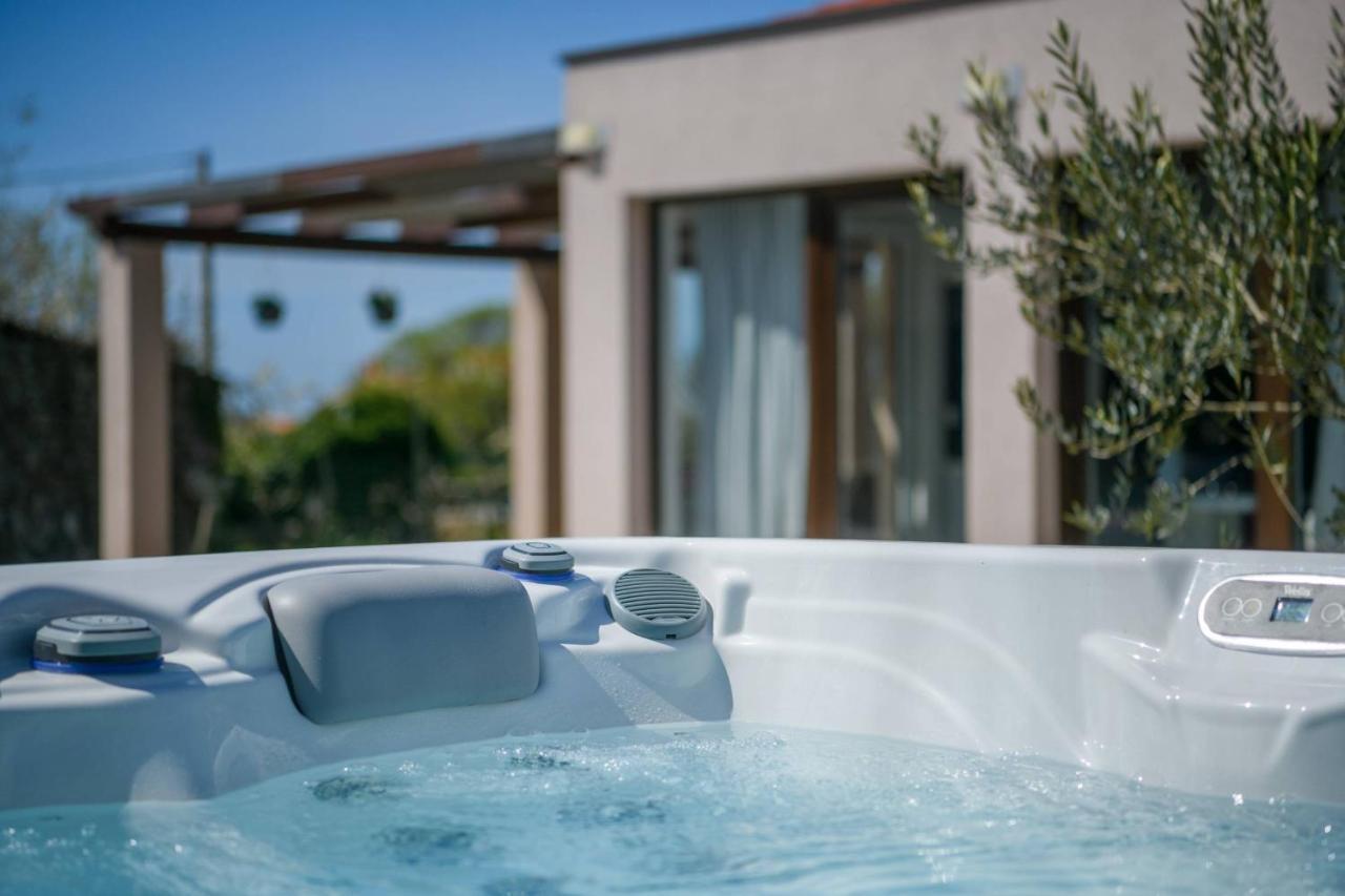 Bobo Family House With Pool Villa Vodnjan Exterior photo